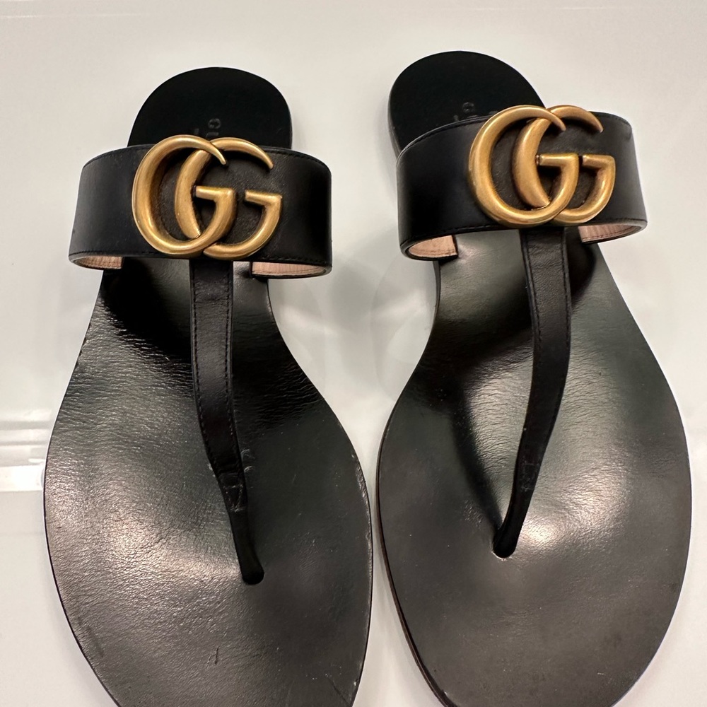 Like new authentic Gucci sandals. - Picture 2 of 8